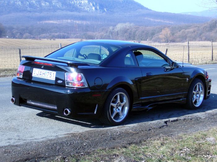 Kulcsszavak: Ford Mustang V6 2001